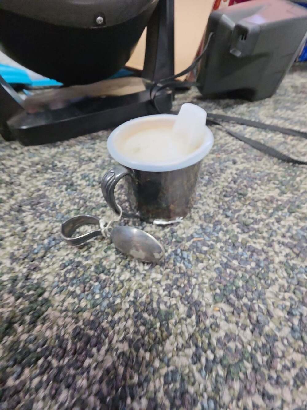Oneida Silver Plate Baby Sippy Cup Mug With Lid
